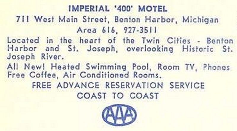 Imperial 400 Motel - Vintage Postcard